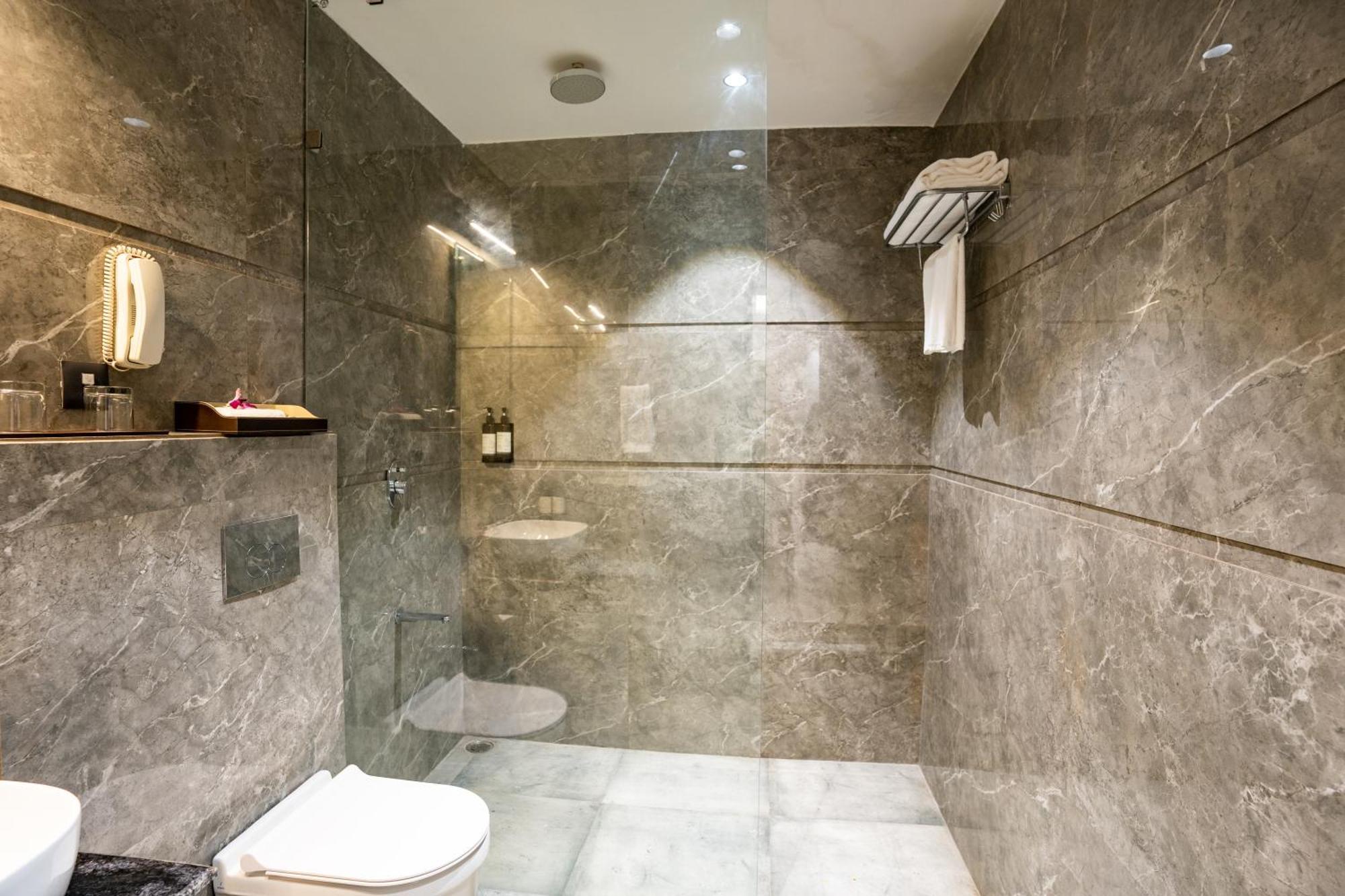 Regenta Place Raaj Agra, Tajganj Agra  Exterior photo